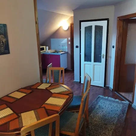 Gabi Vendeghaz Balatonkeresztur